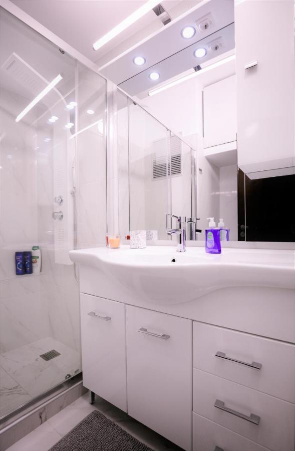 Modern 2 Bedroom Apartment Next To Metro - Marousi Athens Luaran gambar